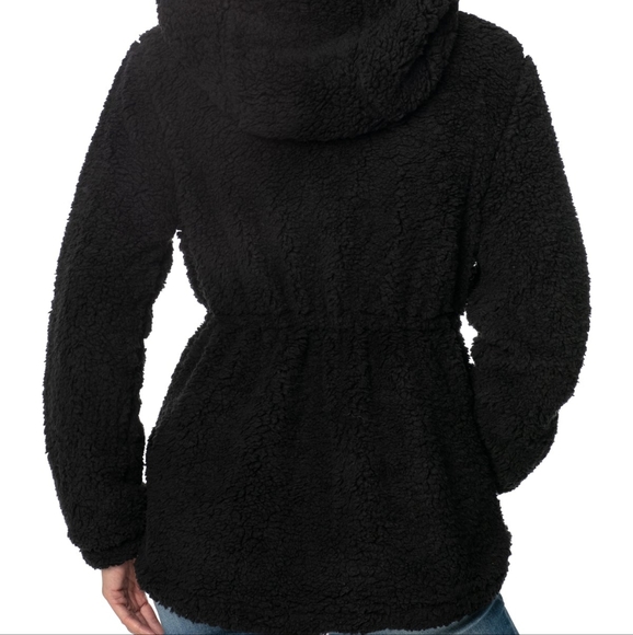 Sherpa Hooded Jacket in Black - Picture 5 of 9